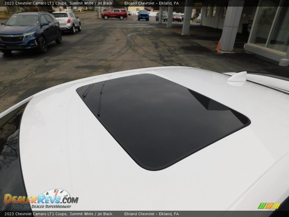 Sunroof of 2023 Chevrolet Camaro LT1 Coupe Photo #19