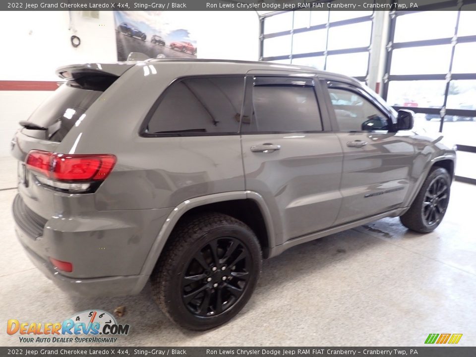 2022 Jeep Grand Cherokee Laredo X 4x4 Sting-Gray / Black Photo #4