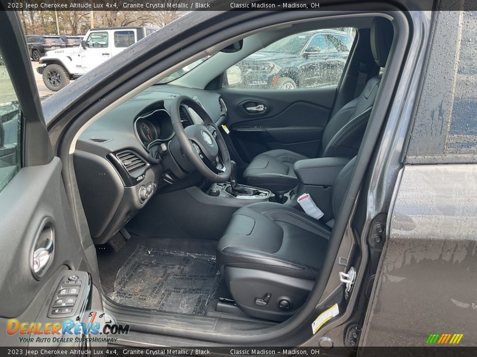 2023 Jeep Cherokee Altitude Lux 4x4 Granite Crystal Metallic / Black Photo #2
