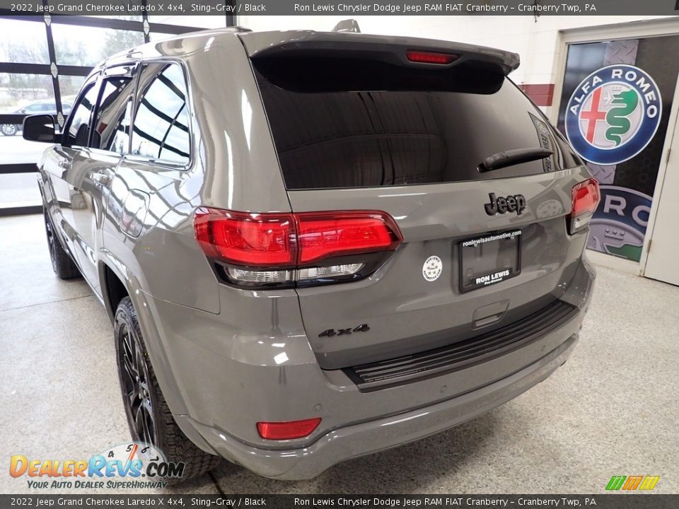 2022 Jeep Grand Cherokee Laredo X 4x4 Sting-Gray / Black Photo #7