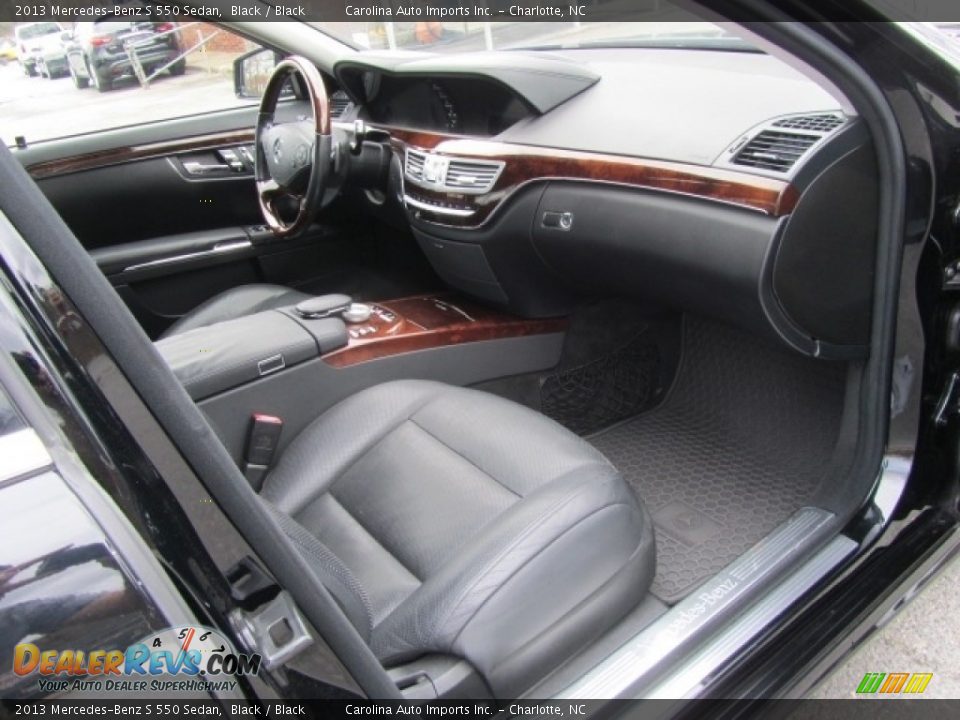 2013 Mercedes-Benz S 550 Sedan Black / Black Photo #22