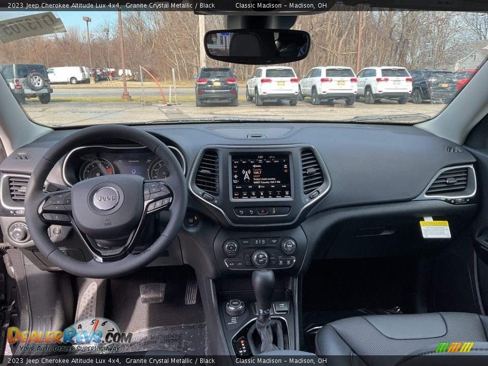 2023 Jeep Cherokee Altitude Lux 4x4 Granite Crystal Metallic / Black Photo #6