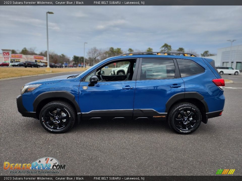 Geyser Blue 2023 Subaru Forester Wilderness Photo #3