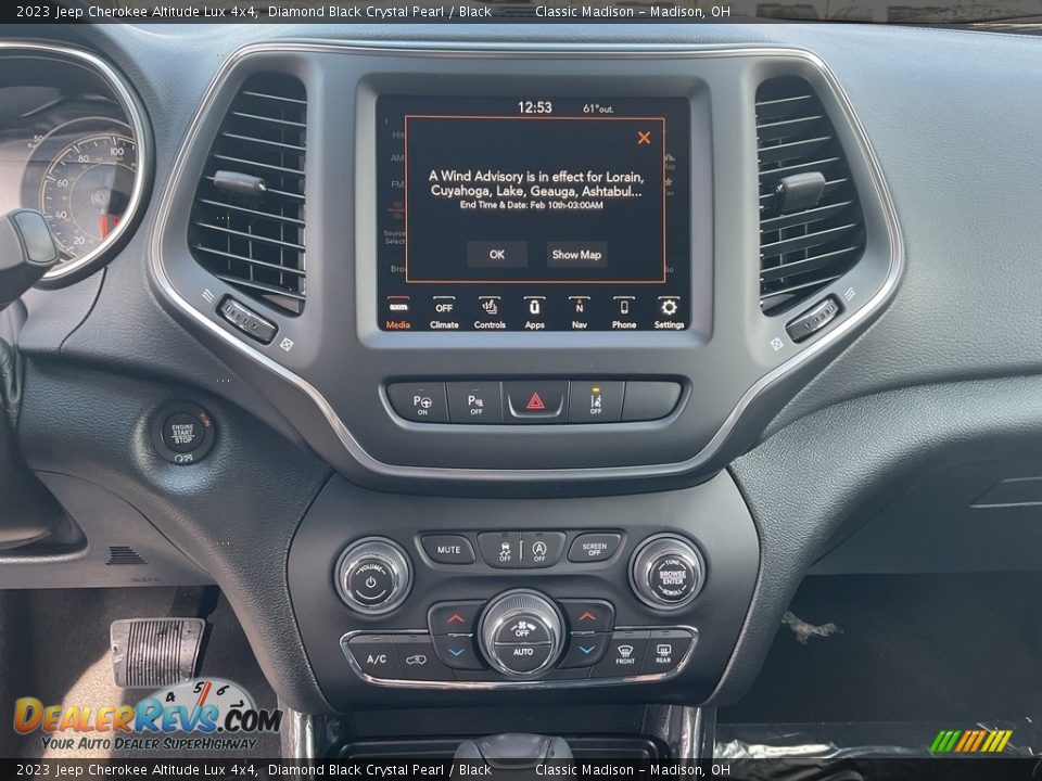 2023 Jeep Cherokee Altitude Lux 4x4 Diamond Black Crystal Pearl / Black Photo #7