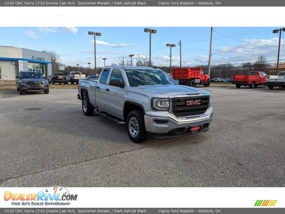 Front 3/4 View of 2018 GMC Sierra 1500 Double Cab 4x4 Photo #7