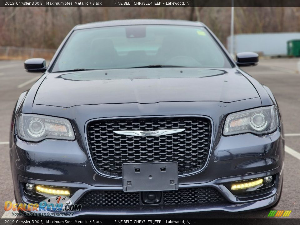 2019 Chrysler 300 S Maximum Steel Metallic / Black Photo #2