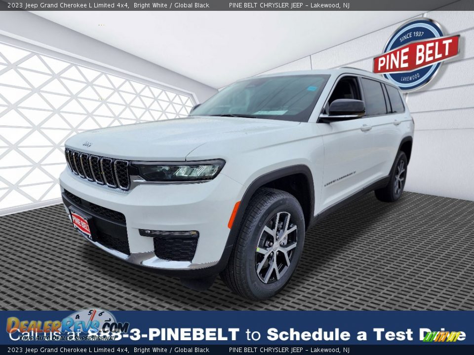2023 Jeep Grand Cherokee L Limited 4x4 Bright White / Global Black Photo #1