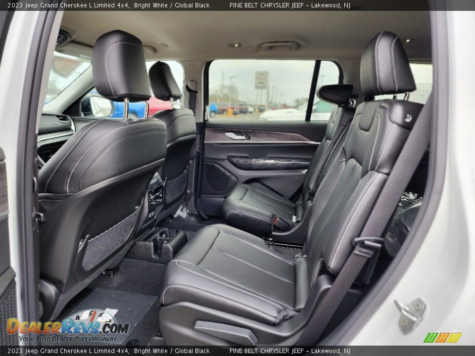 2023 Jeep Grand Cherokee L Limited 4x4 Bright White / Global Black Photo #7