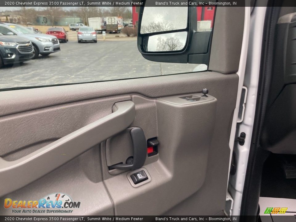 2020 Chevrolet Express 3500 Passenger LT Summit White / Medium Pewter Photo #12