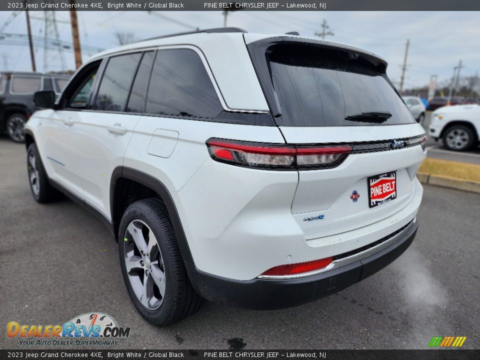 2023 Jeep Grand Cherokee 4XE Bright White / Global Black Photo #4