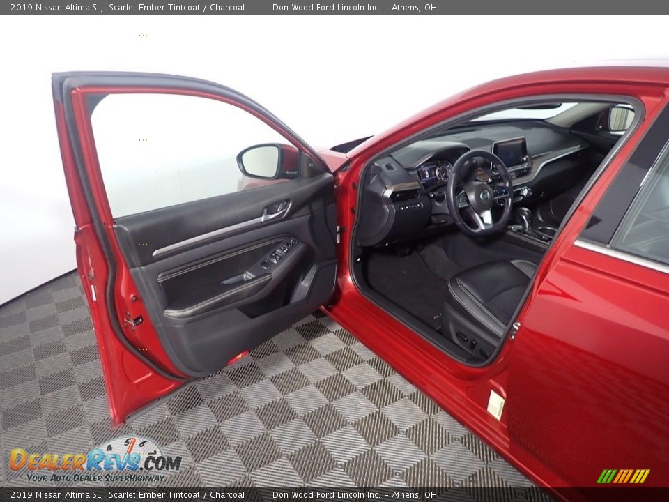 2019 Nissan Altima SL Scarlet Ember Tintcoat / Charcoal Photo #20