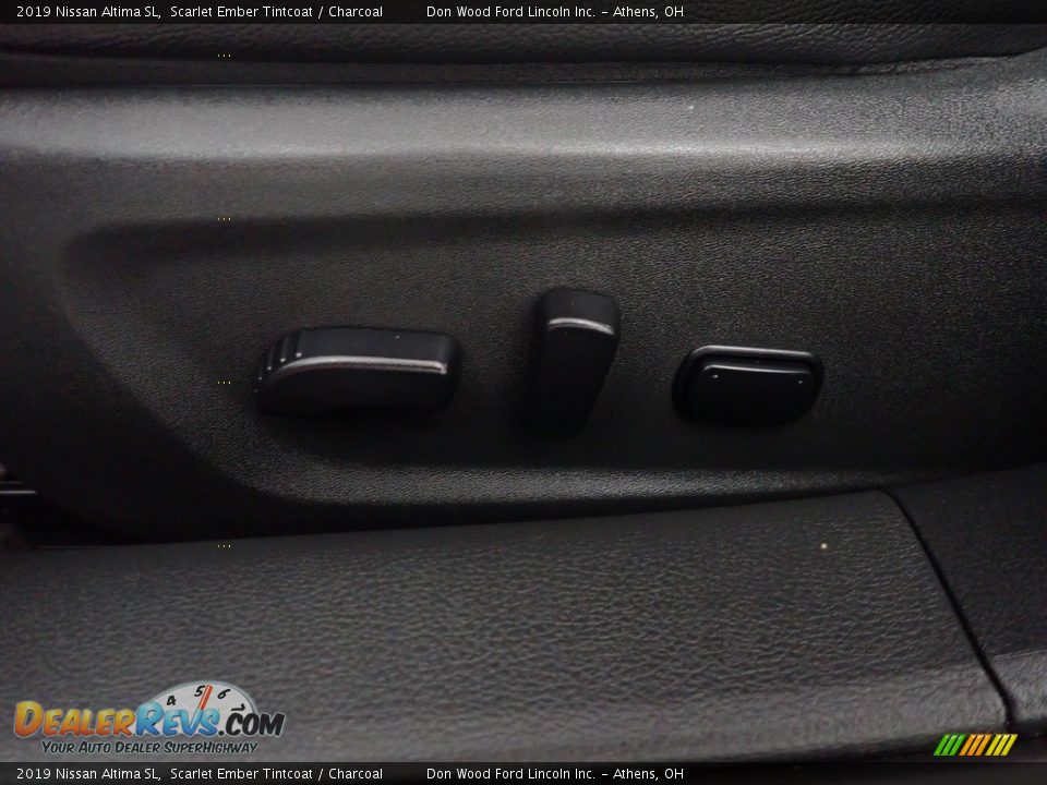 2019 Nissan Altima SL Scarlet Ember Tintcoat / Charcoal Photo #23