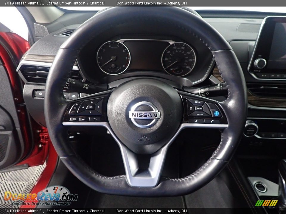 2019 Nissan Altima SL Scarlet Ember Tintcoat / Charcoal Photo #27