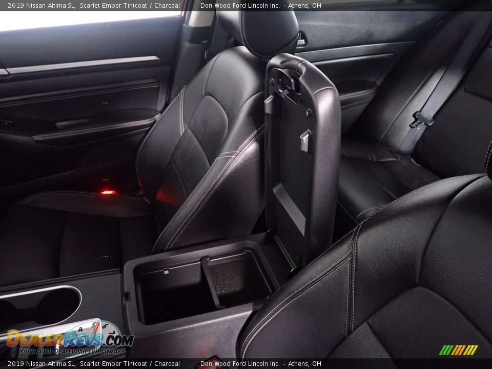 2019 Nissan Altima SL Scarlet Ember Tintcoat / Charcoal Photo #33