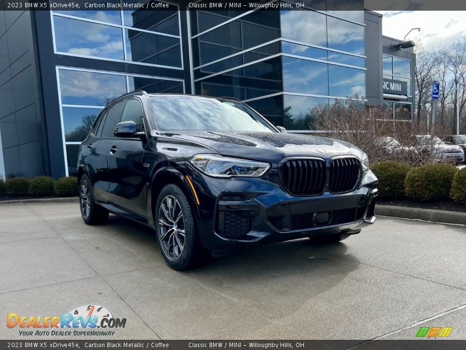 2023 BMW X5 xDrive45e Carbon Black Metallic / Coffee Photo #1