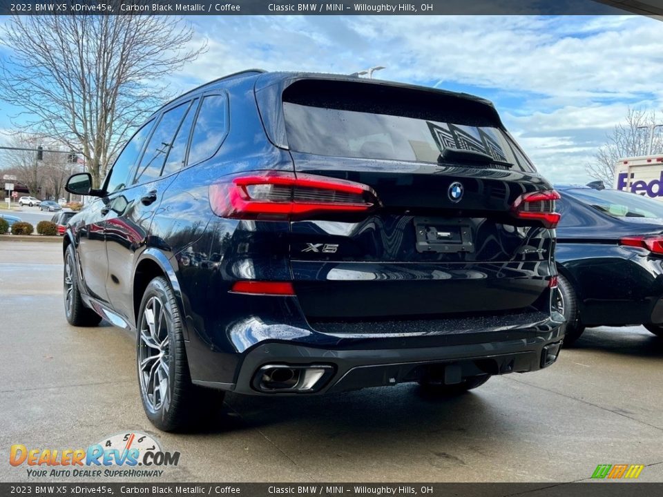 2023 BMW X5 xDrive45e Carbon Black Metallic / Coffee Photo #3