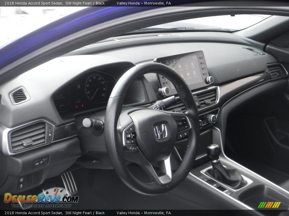 Dashboard of 2018 Honda Accord Sport Sedan Photo #10