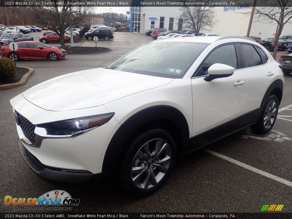 Front 3/4 View of 2023 Mazda CX-30 S Select AWD Photo #7