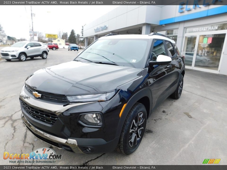 2023 Chevrolet TrailBlazer ACTIV AWD Mosaic Black Metallic / Jet Black Photo #2