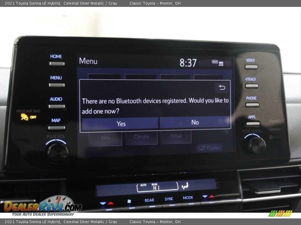 Controls of 2021 Toyota Sienna LE Hybrid Photo #11