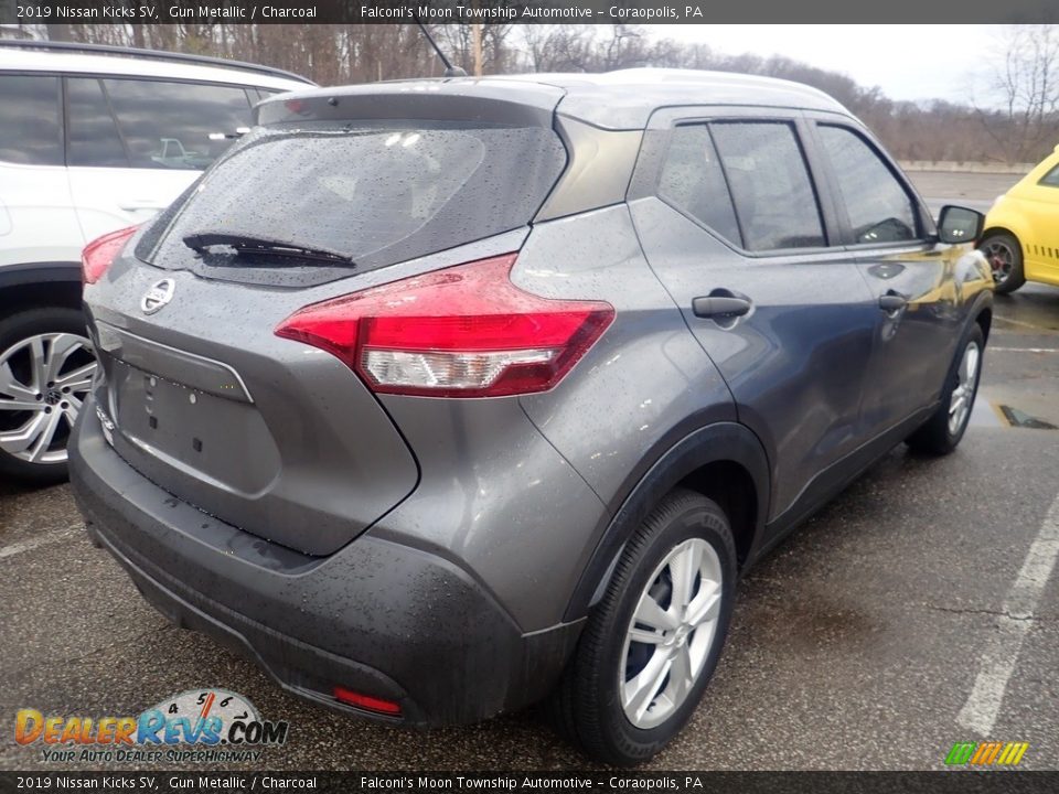 2019 Nissan Kicks SV Gun Metallic / Charcoal Photo #4