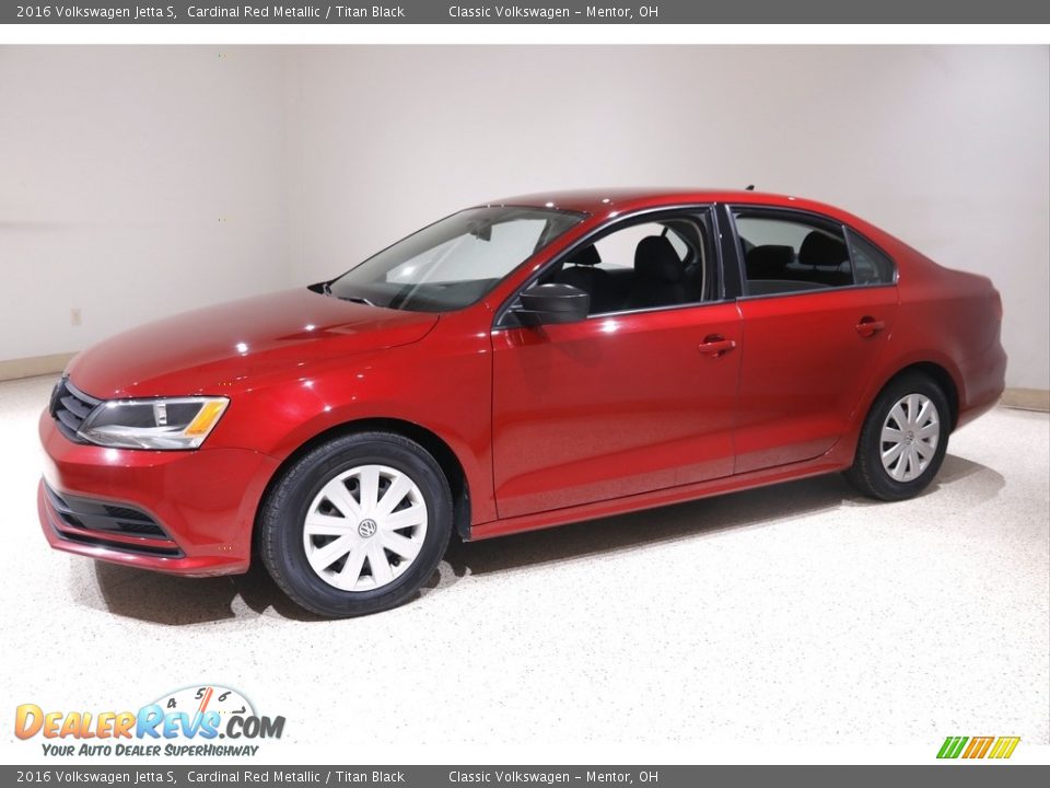 Front 3/4 View of 2016 Volkswagen Jetta S Photo #3