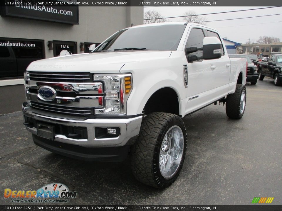 2019 Ford F250 Super Duty Lariat Crew Cab 4x4 Oxford White / Black Photo #2