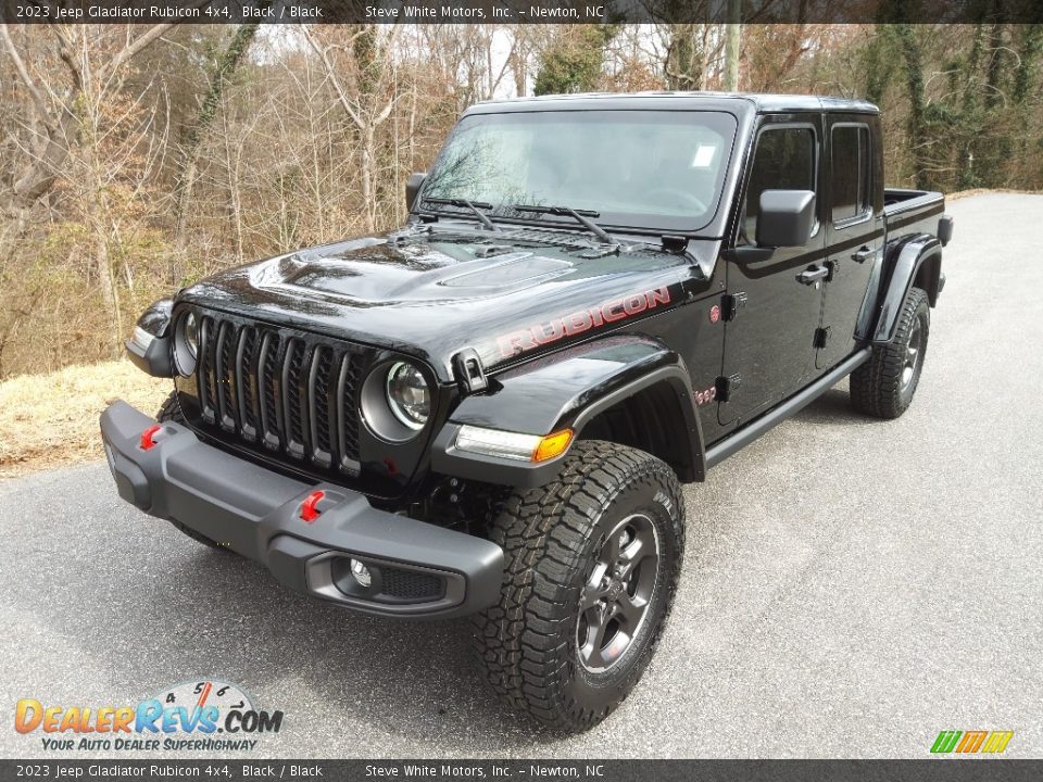 Black 2023 Jeep Gladiator Rubicon 4x4 Photo #2