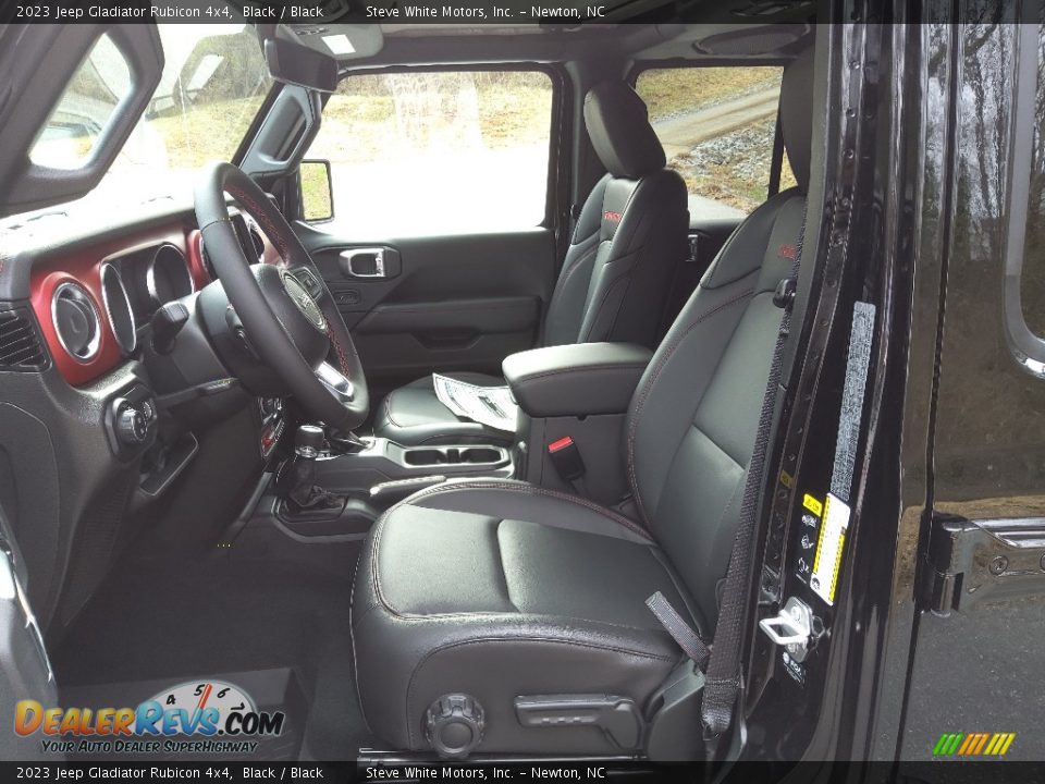 Front Seat of 2023 Jeep Gladiator Rubicon 4x4 Photo #11