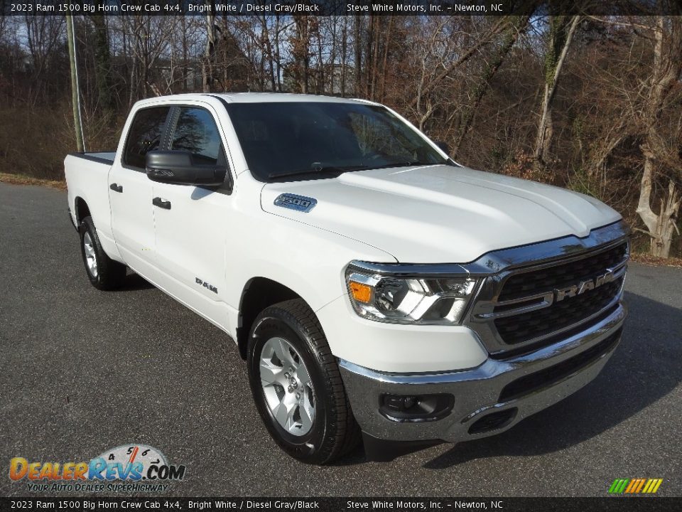 2023 Ram 1500 Big Horn Crew Cab 4x4 Bright White / Diesel Gray/Black Photo #4