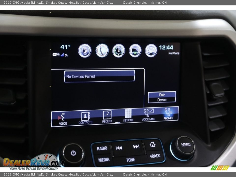 Controls of 2019 GMC Acadia SLT AWD Photo #11