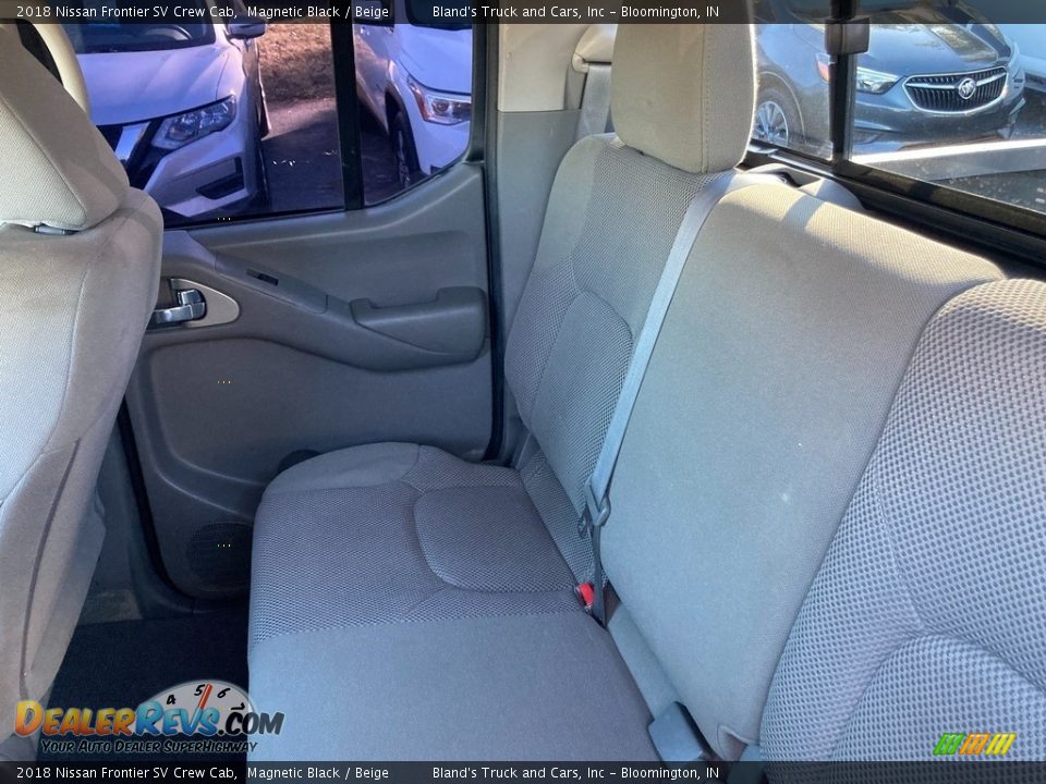 Rear Seat of 2018 Nissan Frontier SV Crew Cab Photo #27