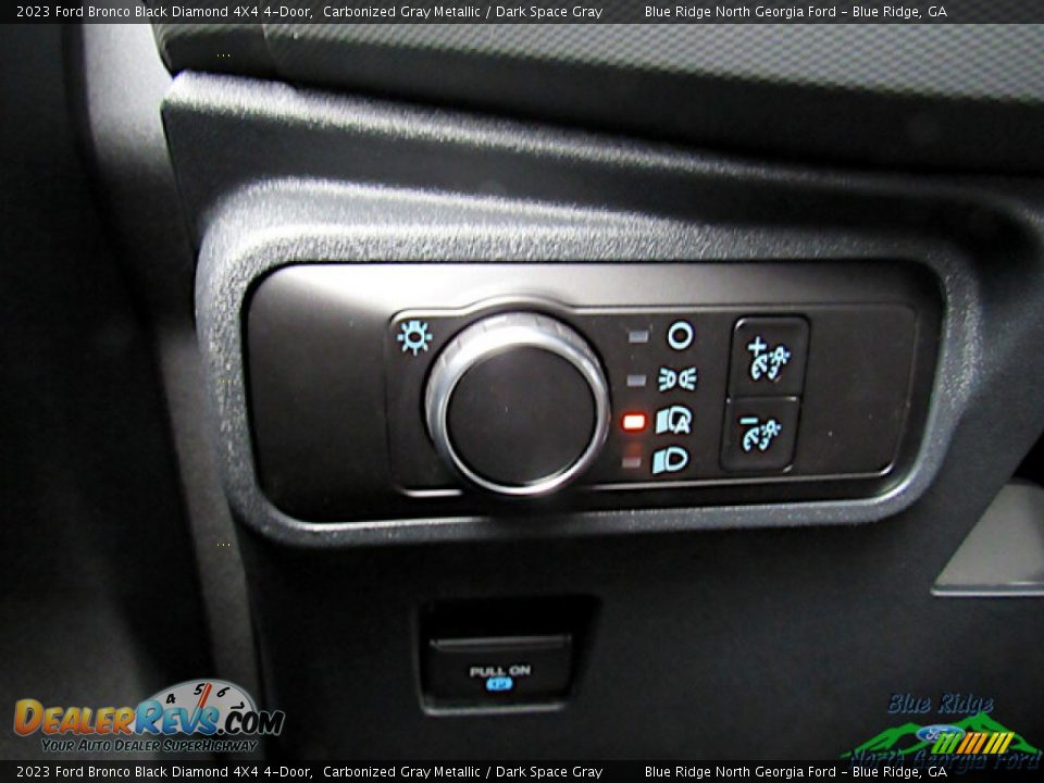 Controls of 2023 Ford Bronco Black Diamond 4X4 4-Door Photo #18