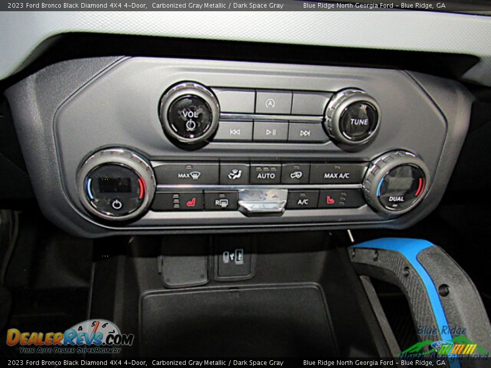 Controls of 2023 Ford Bronco Black Diamond 4X4 4-Door Photo #22