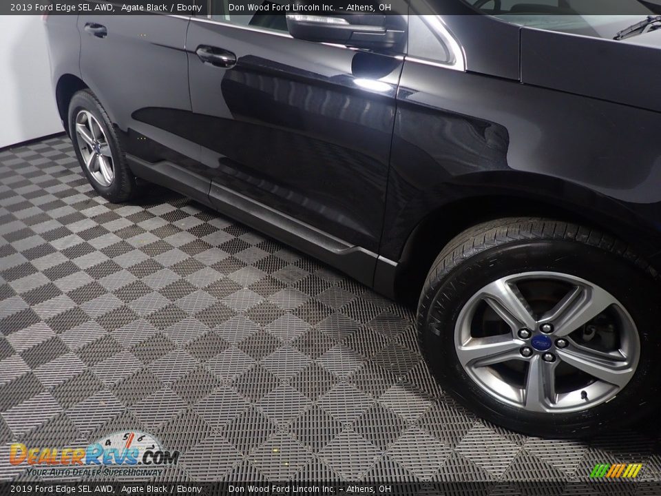 2019 Ford Edge SEL AWD Agate Black / Ebony Photo #4