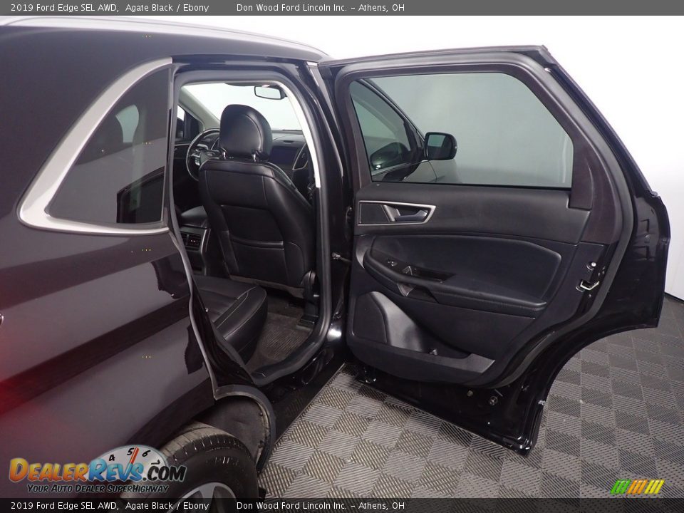 2019 Ford Edge SEL AWD Agate Black / Ebony Photo #36