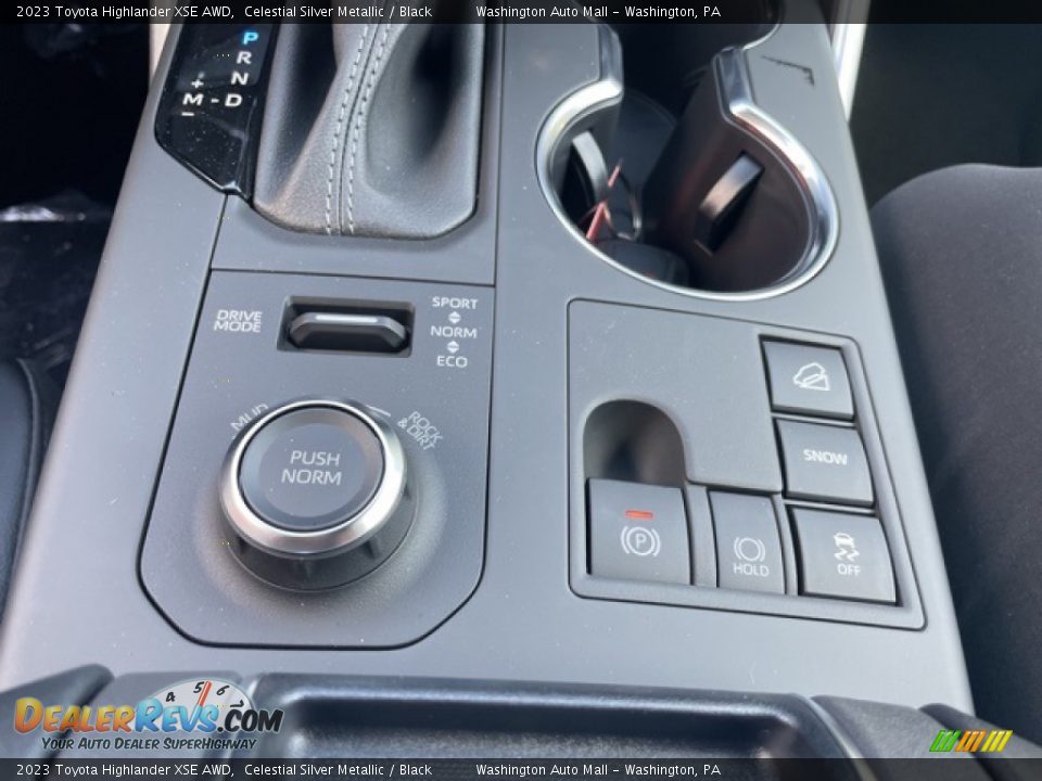 Controls of 2023 Toyota Highlander XSE AWD Photo #11