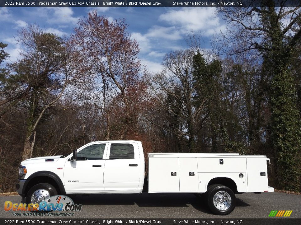 2022 Ram 5500 Tradesman Crew Cab 4x4 Chassis Bright White / Black/Diesel Gray Photo #1