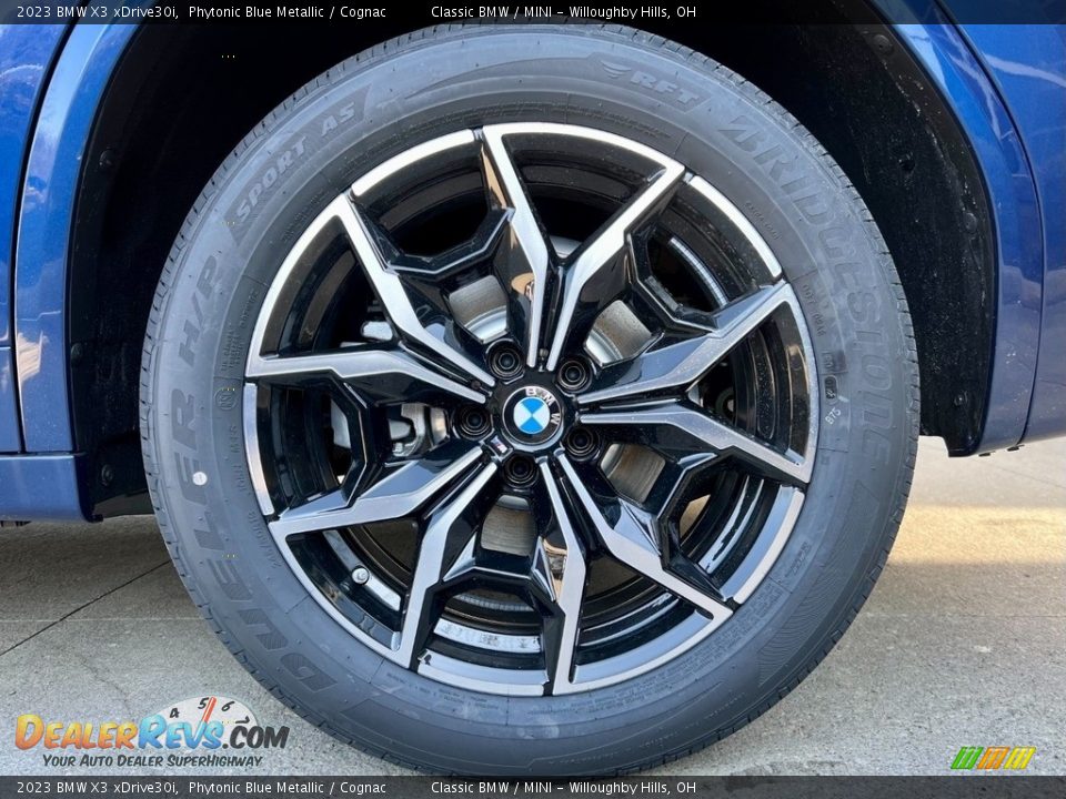2023 BMW X3 xDrive30i Wheel Photo #2