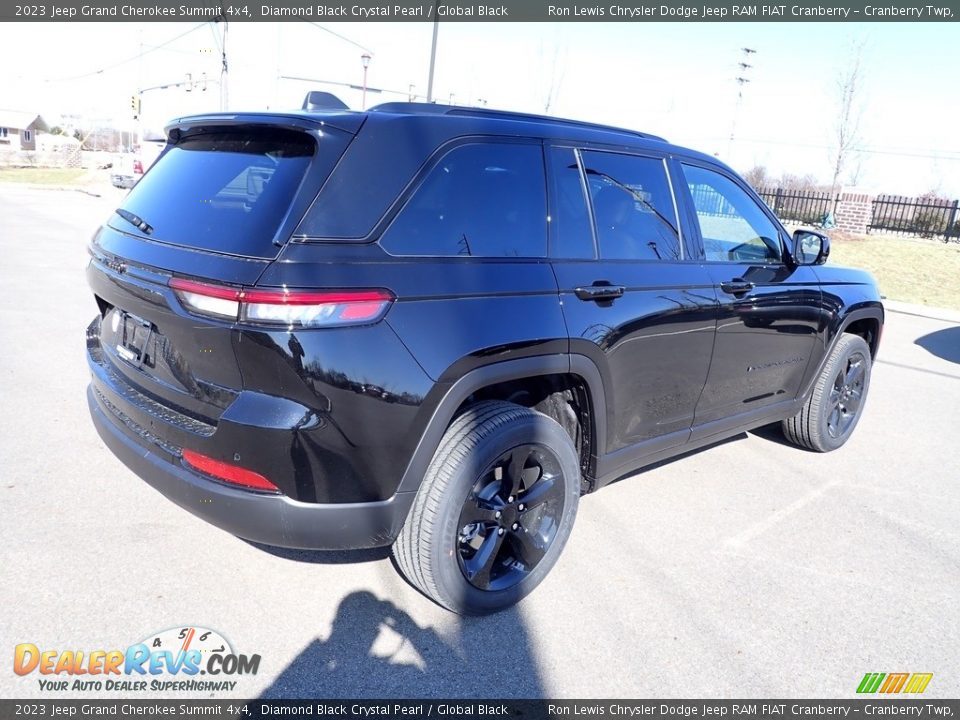 2023 Jeep Grand Cherokee Summit 4x4 Diamond Black Crystal Pearl / Global Black Photo #5