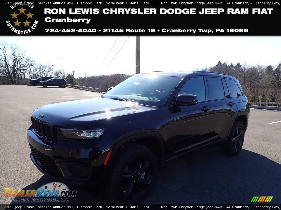 2023 Jeep Grand Cherokee Altitude 4x4 Diamond Black Crystal Pearl / Global Black Photo #1