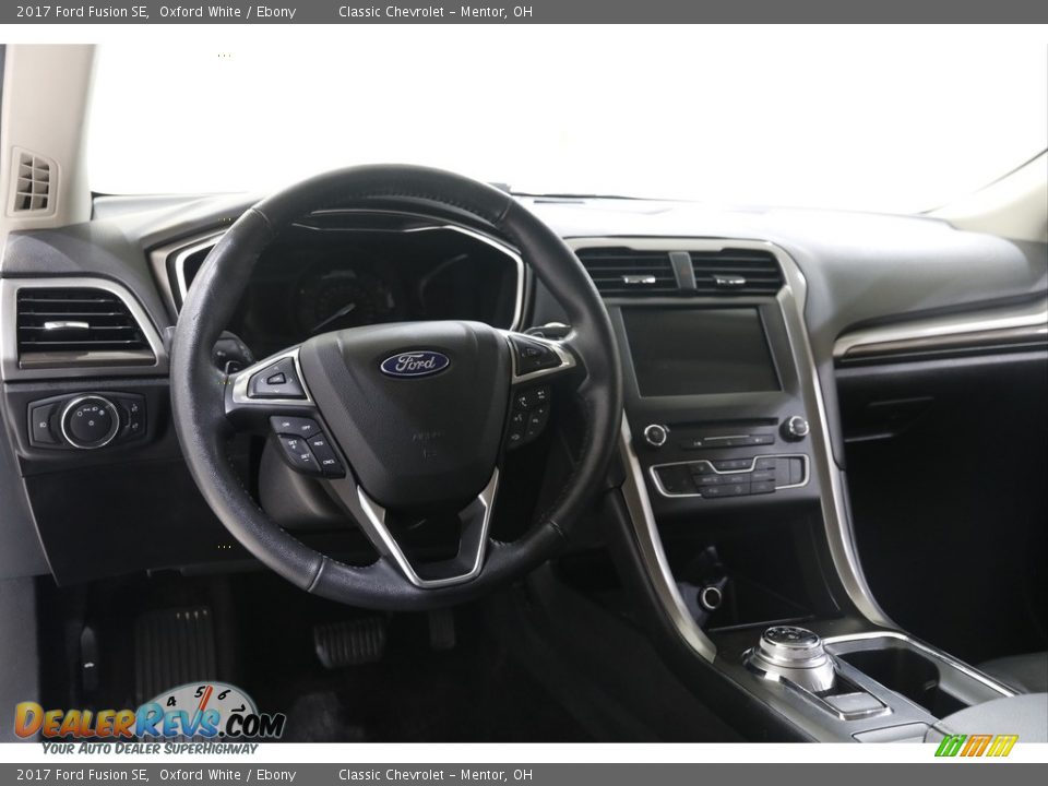 2017 Ford Fusion SE Oxford White / Ebony Photo #6