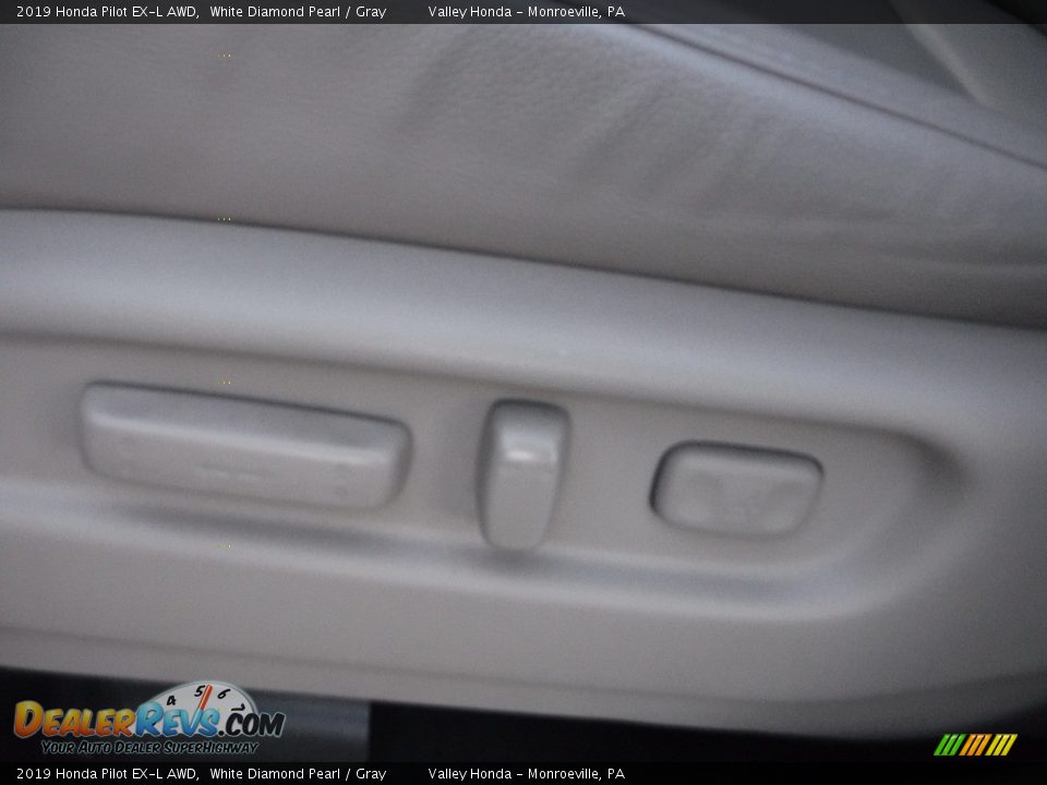 2019 Honda Pilot EX-L AWD White Diamond Pearl / Gray Photo #17