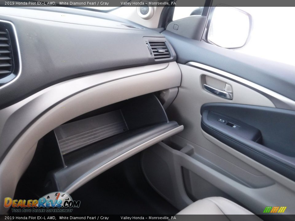 2019 Honda Pilot EX-L AWD White Diamond Pearl / Gray Photo #31