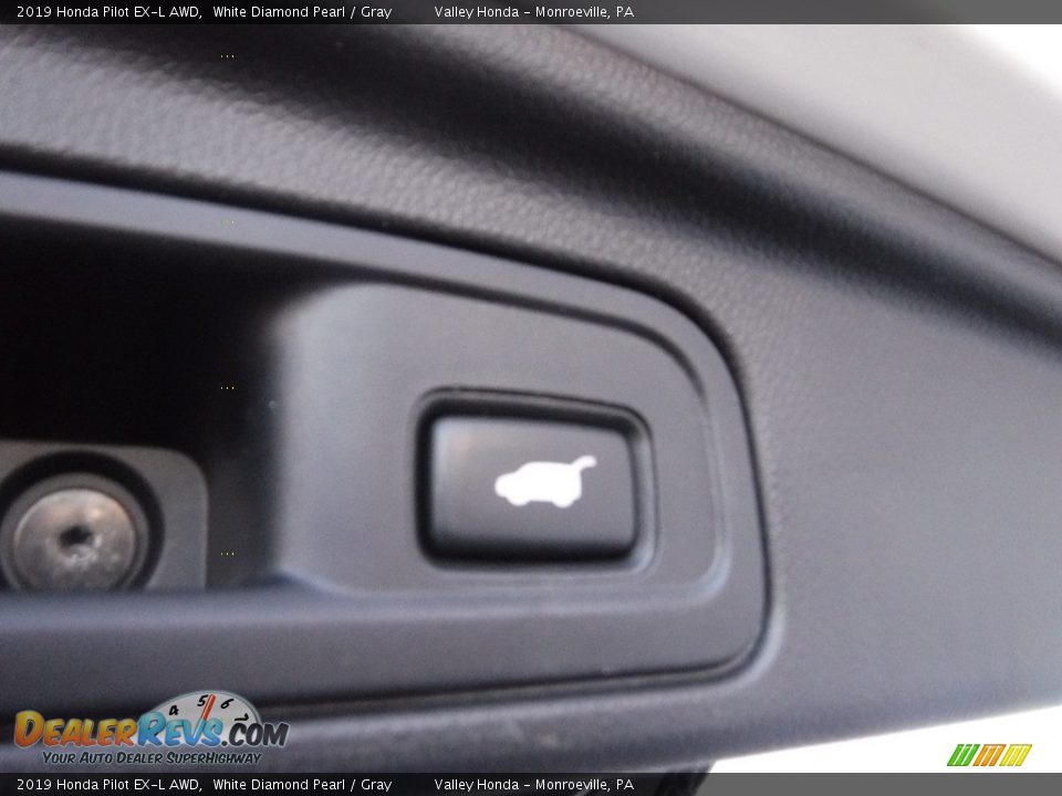 2019 Honda Pilot EX-L AWD White Diamond Pearl / Gray Photo #36
