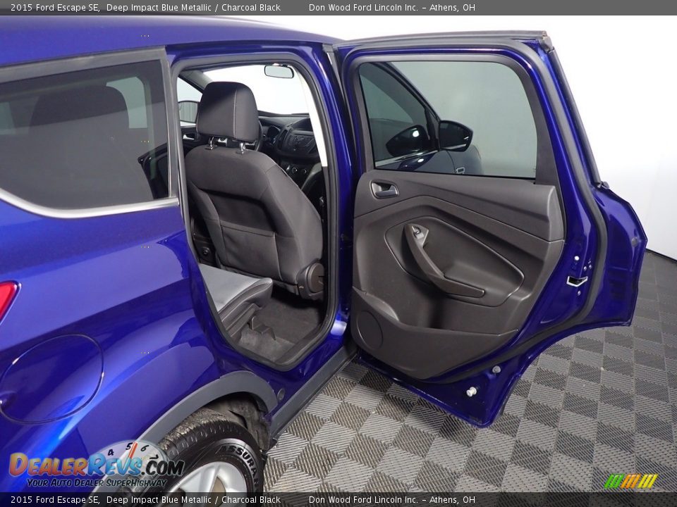 2015 Ford Escape SE Deep Impact Blue Metallic / Charcoal Black Photo #35