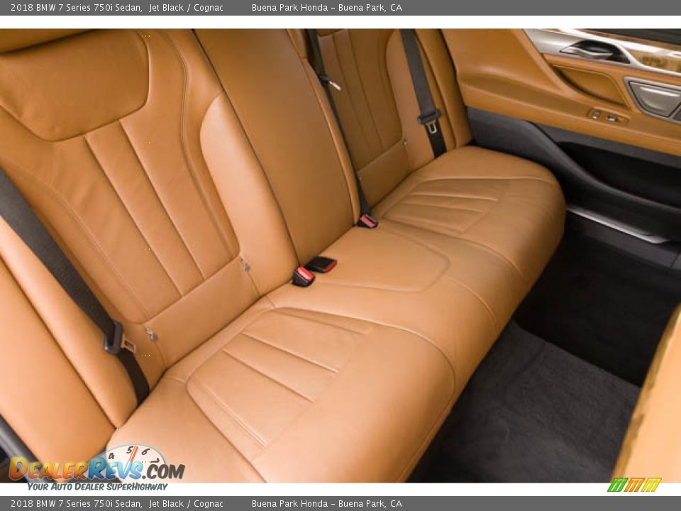 Rear Seat of 2018 BMW 7 Series 750i Sedan Photo #22