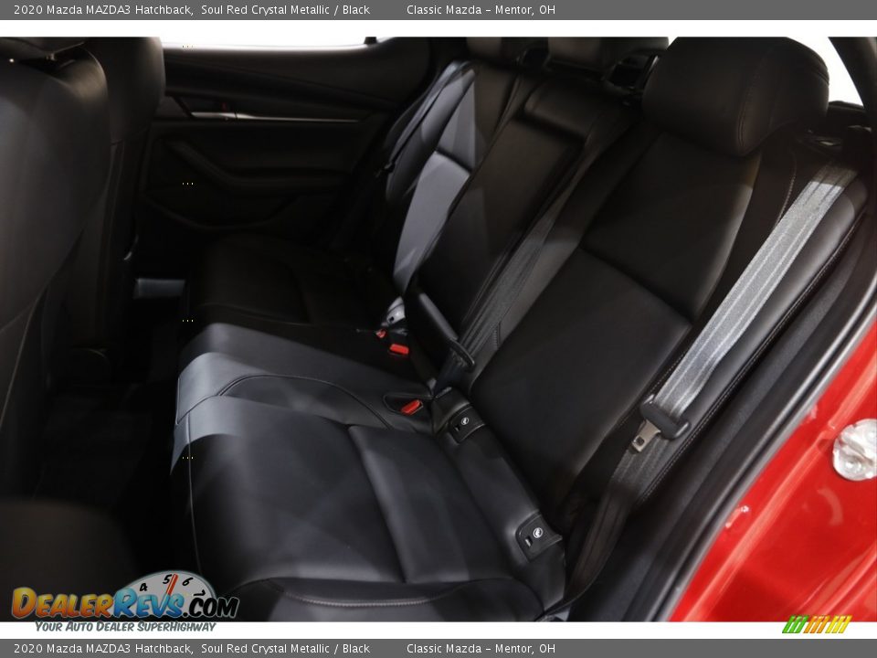 2020 Mazda MAZDA3 Hatchback Soul Red Crystal Metallic / Black Photo #16