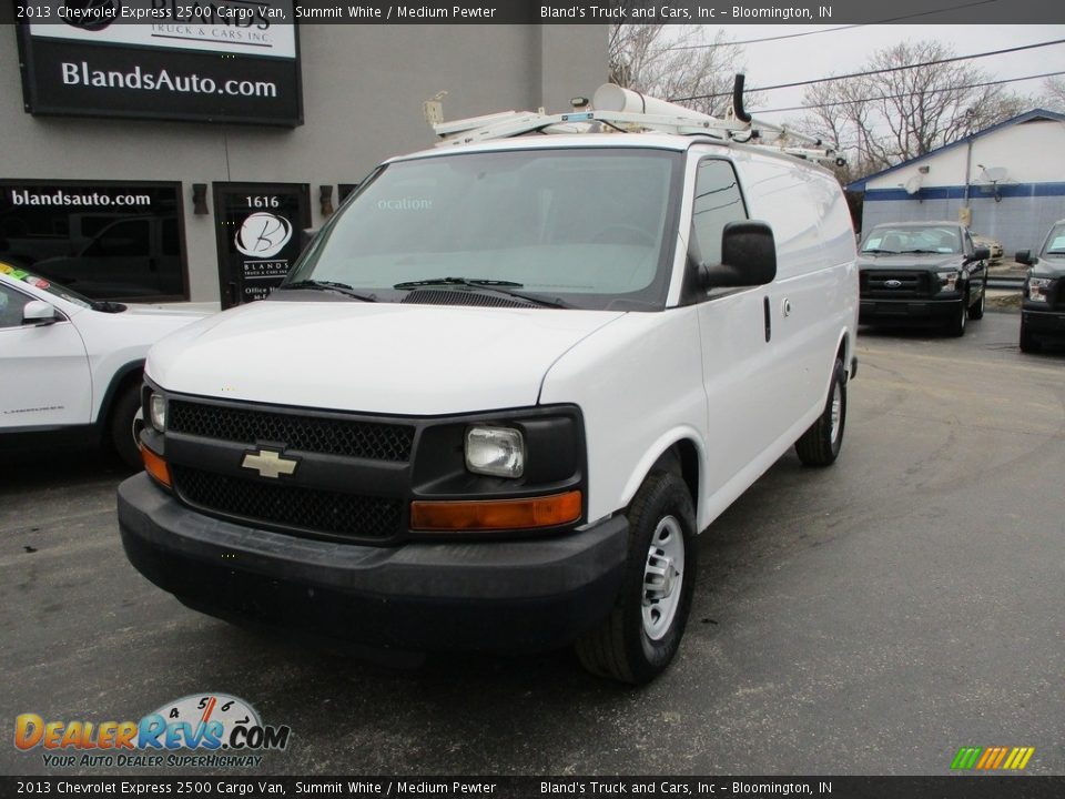 2013 Chevrolet Express 2500 Cargo Van Summit White / Medium Pewter Photo #2