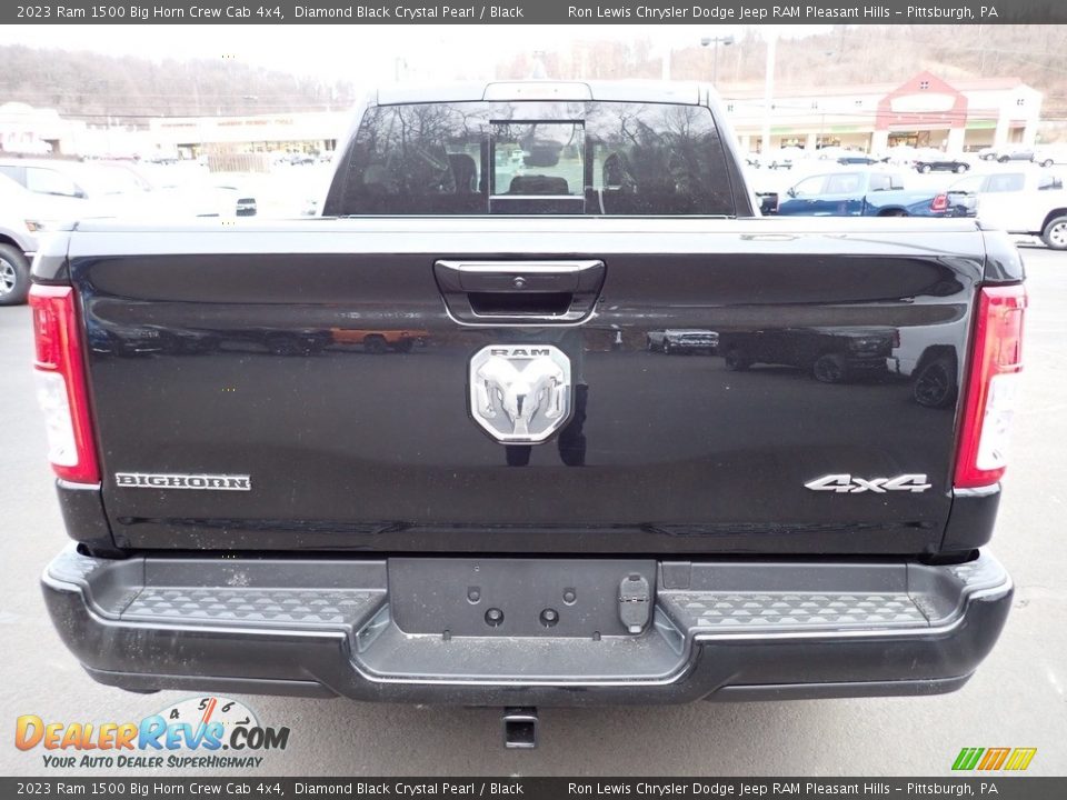 2023 Ram 1500 Big Horn Crew Cab 4x4 Diamond Black Crystal Pearl / Black Photo #4